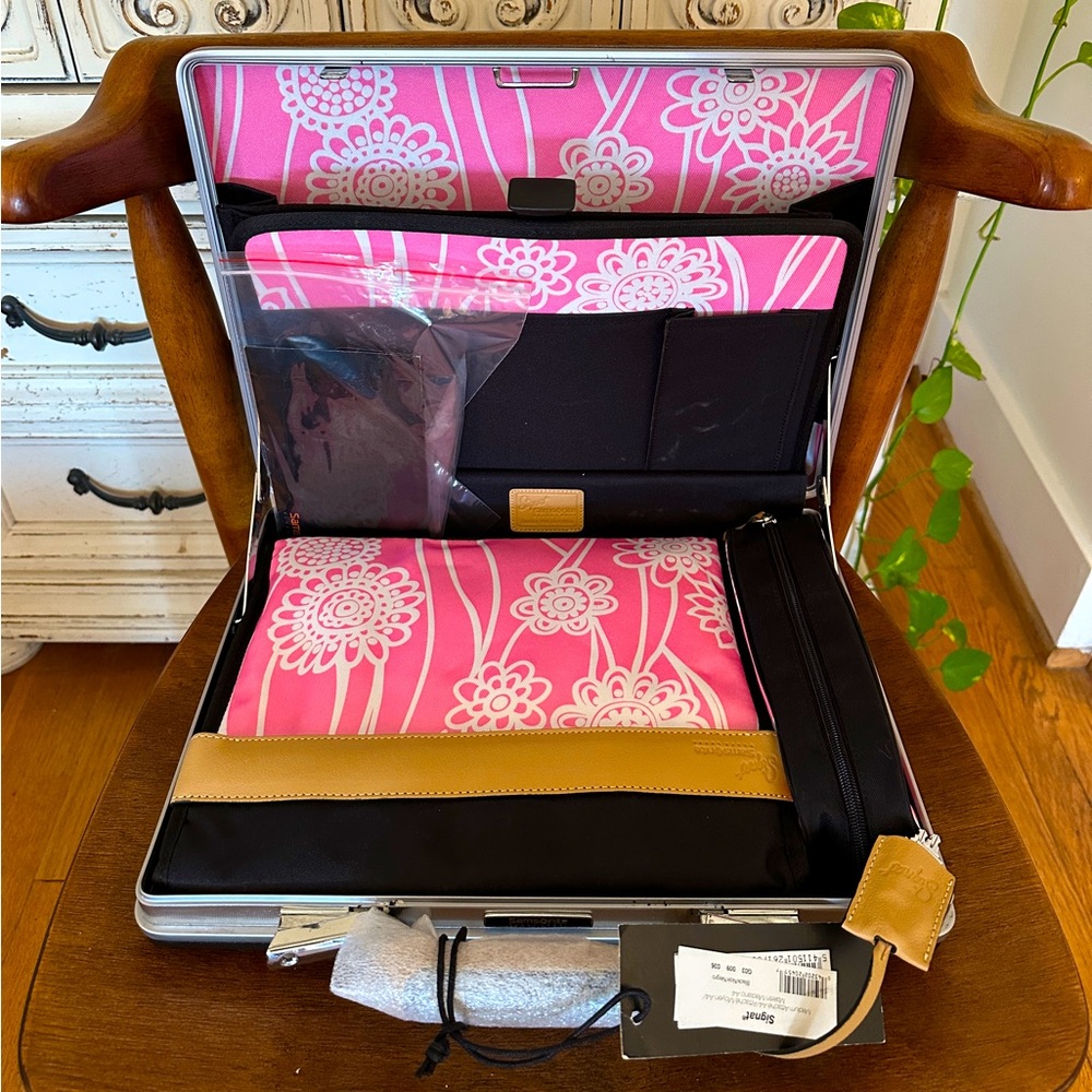 Rare Samsonite Signat Black Label Barbie Black/Pink 1965 Re-Edition Briefcase